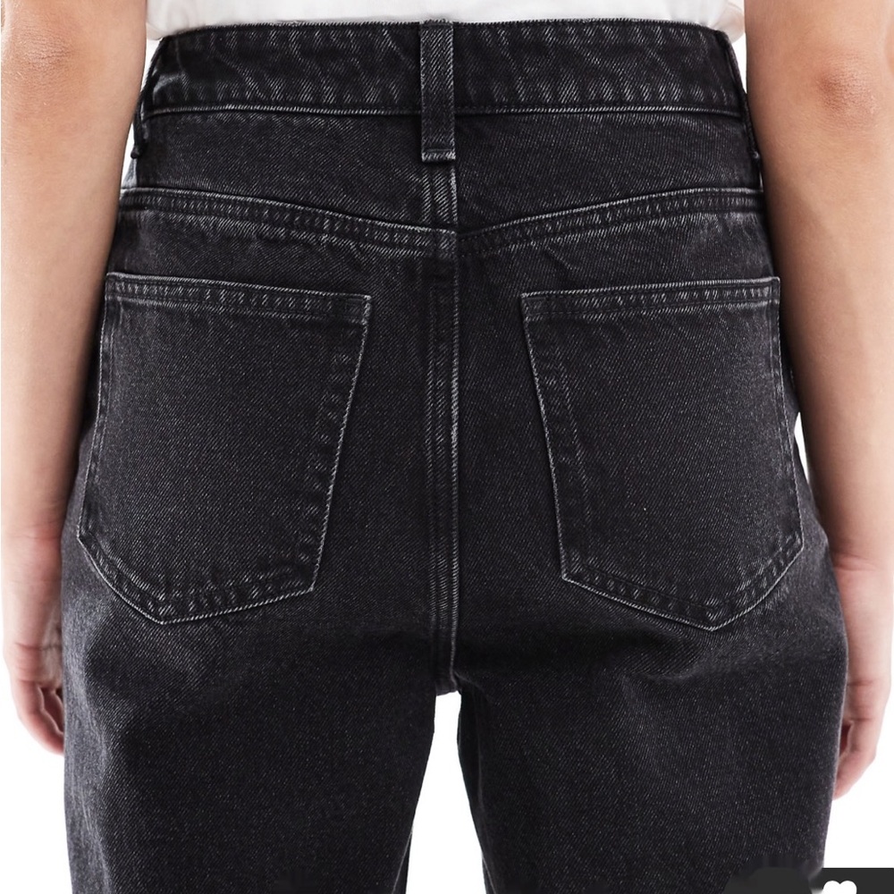 NEW ASOS Design Petite High Rise Original Mom Jeans Black 28x28 - Picture 4 of 5